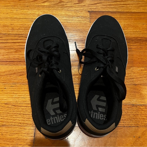ETNIES CANVAS CASUAL SNEAKER - Picture 5 of 10